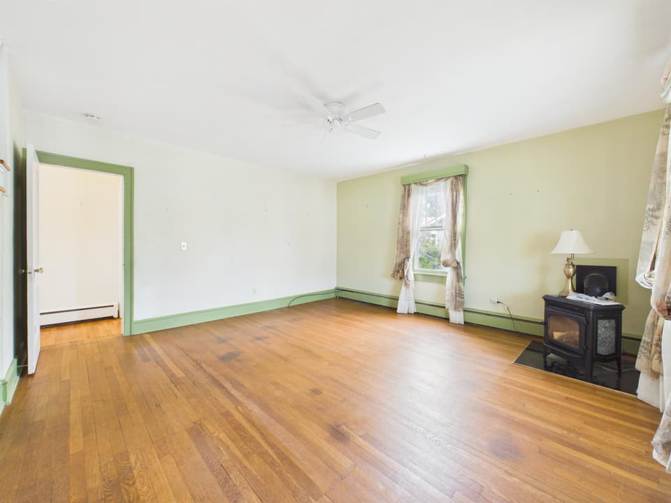 100 Alleghany Street SE, photo 15 of 40