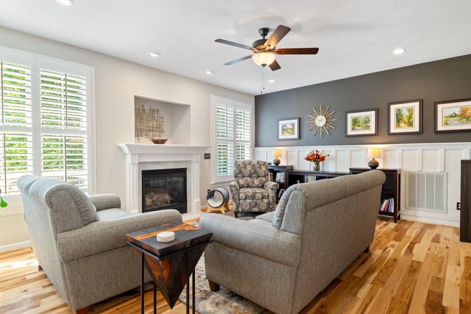2130 Lubna Drive, photo 22 of 40