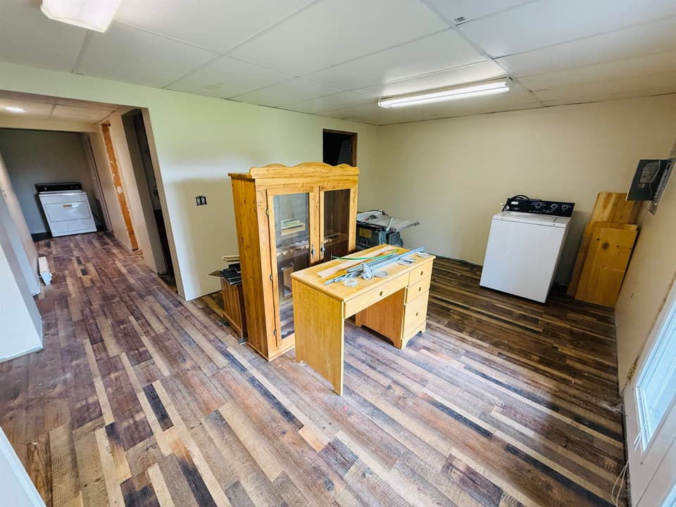 610 Cambria Street NW, photo 19 of 33