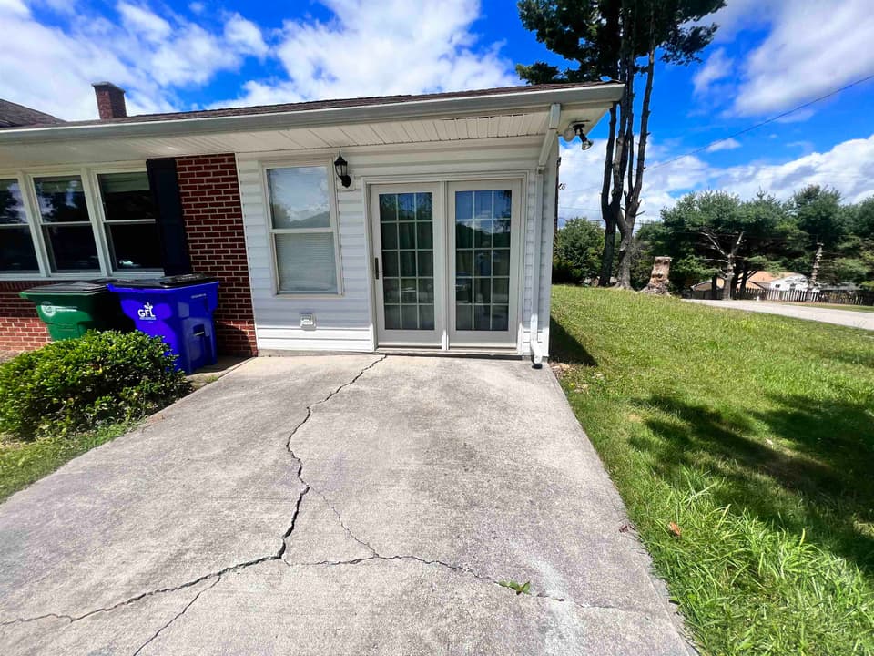 290 Gum Drive, photo 4 of 26