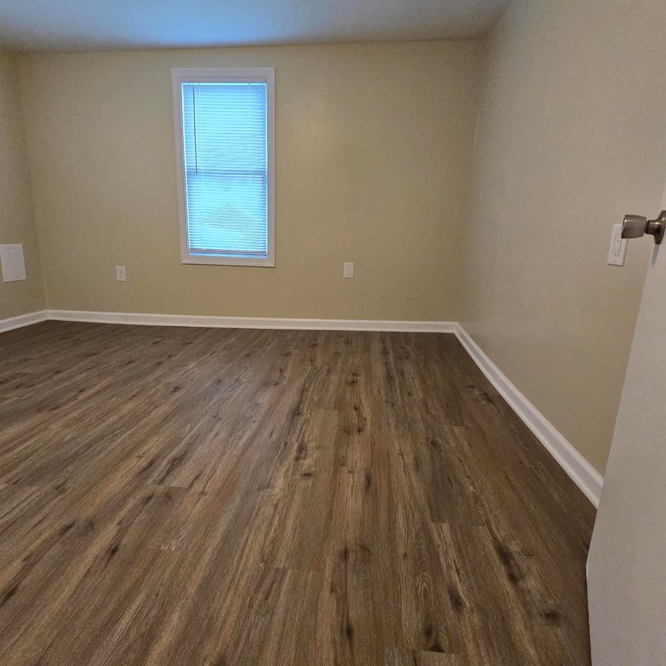 450 Wades Lane, photo 28 of 35