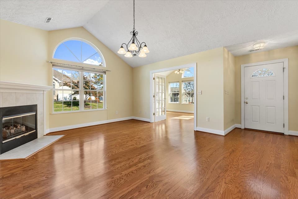 227 Patriot Way Unit 63, photo 6 of 40