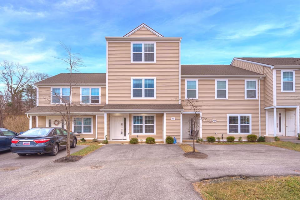 410 Twisted Oak Drive NW, Christiansburg, VA