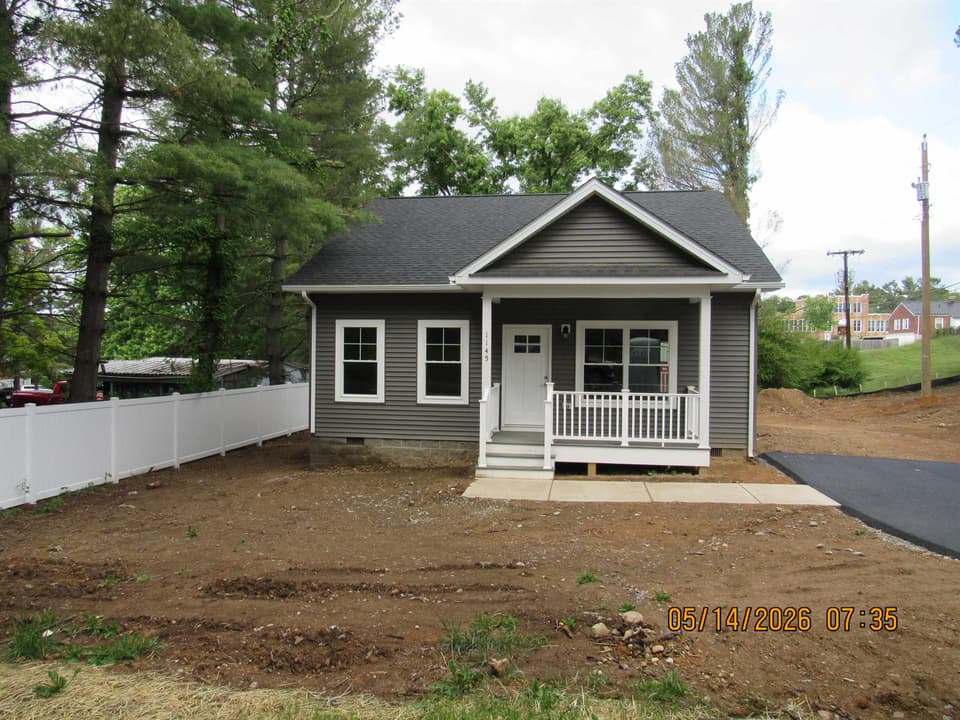 1145 Plum Street, photo 2 of 19