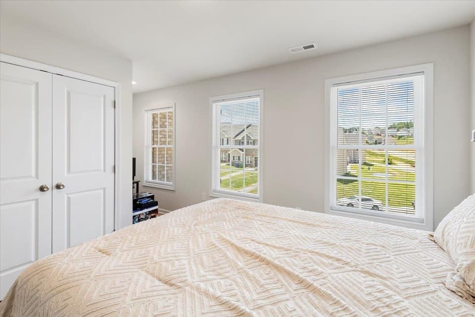 990 Holland Loop NW, photo 38 of 40