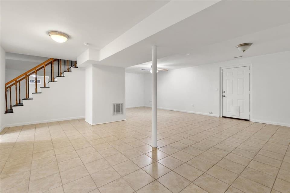 106 Miller Street SE, photo 39 of 40