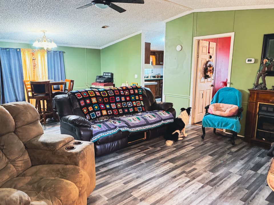1007 Pollard Rd, photo 2 of 28