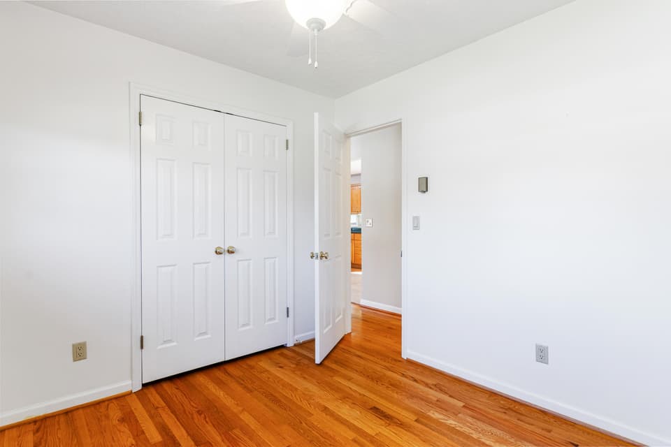 90 Overland Drive SW, photo 15 of 27