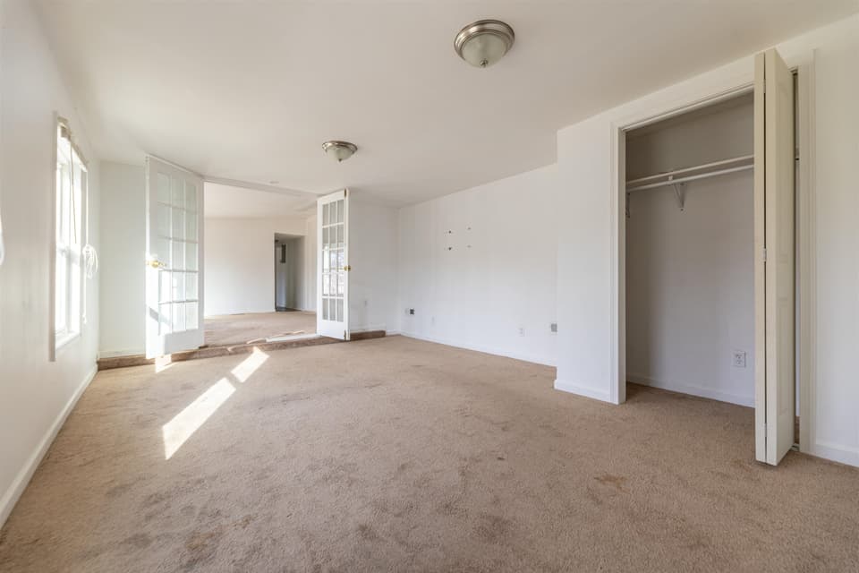 740 Montgomery Street, photo 8 of 23