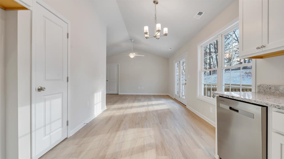 1535 Kensington Way, photo 7 of 14