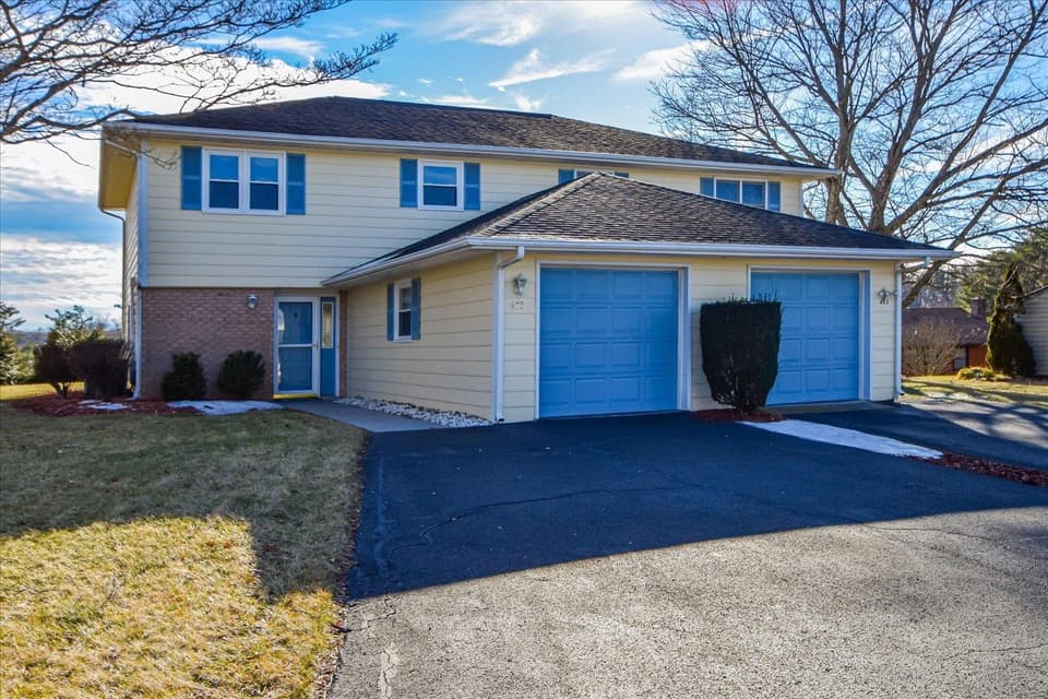475 Warrior Drive, photo 2 of 24