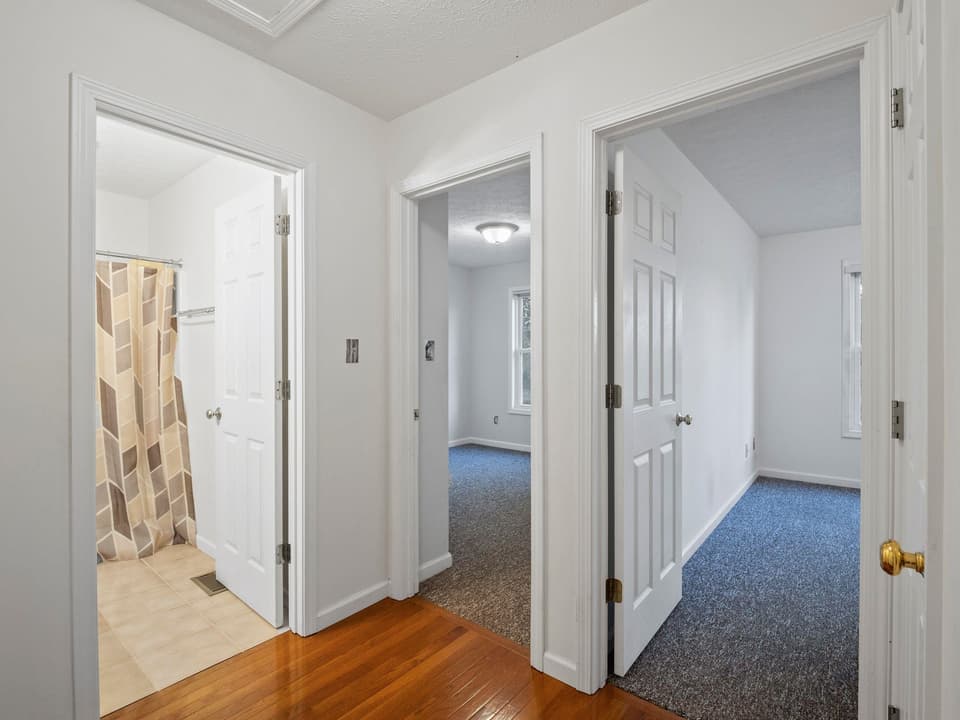 60 Wood Ridge Drive, photo 21 of 40