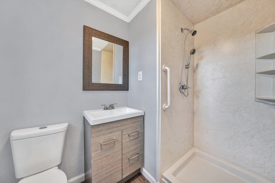 115 Thelma Lane, photo 11 of 29