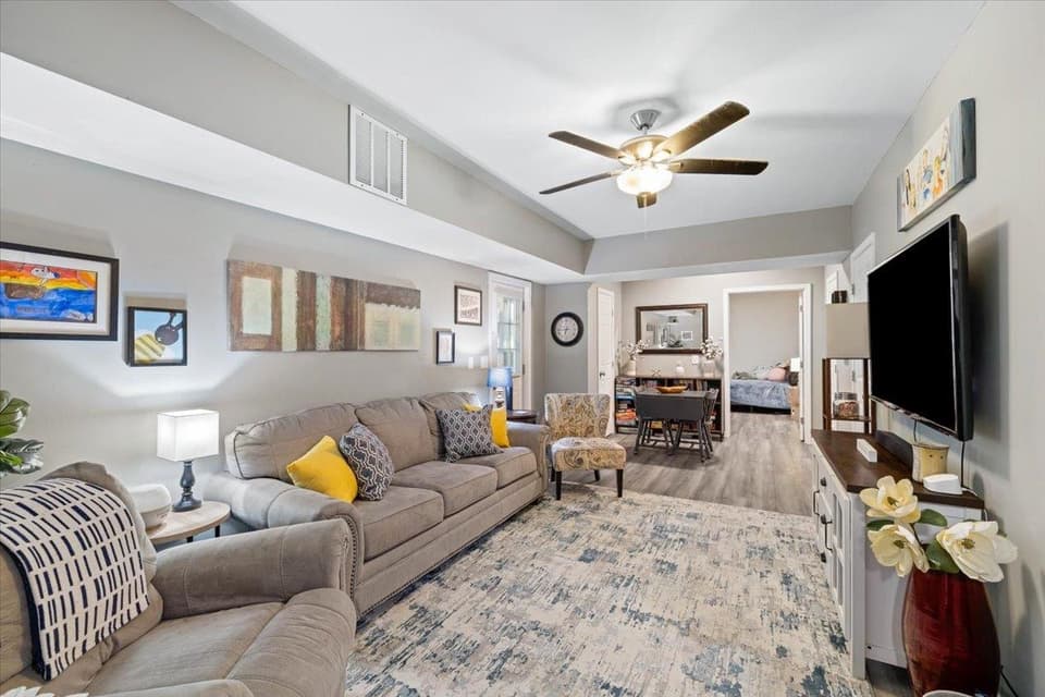 1031 Green Ridge Road, photo 27 of 40
