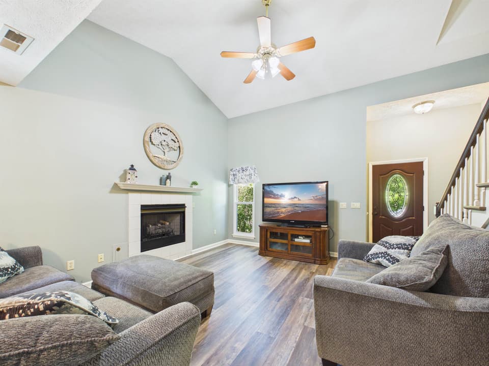 1525 Sleepy Hollow Road, photo 30 of 40