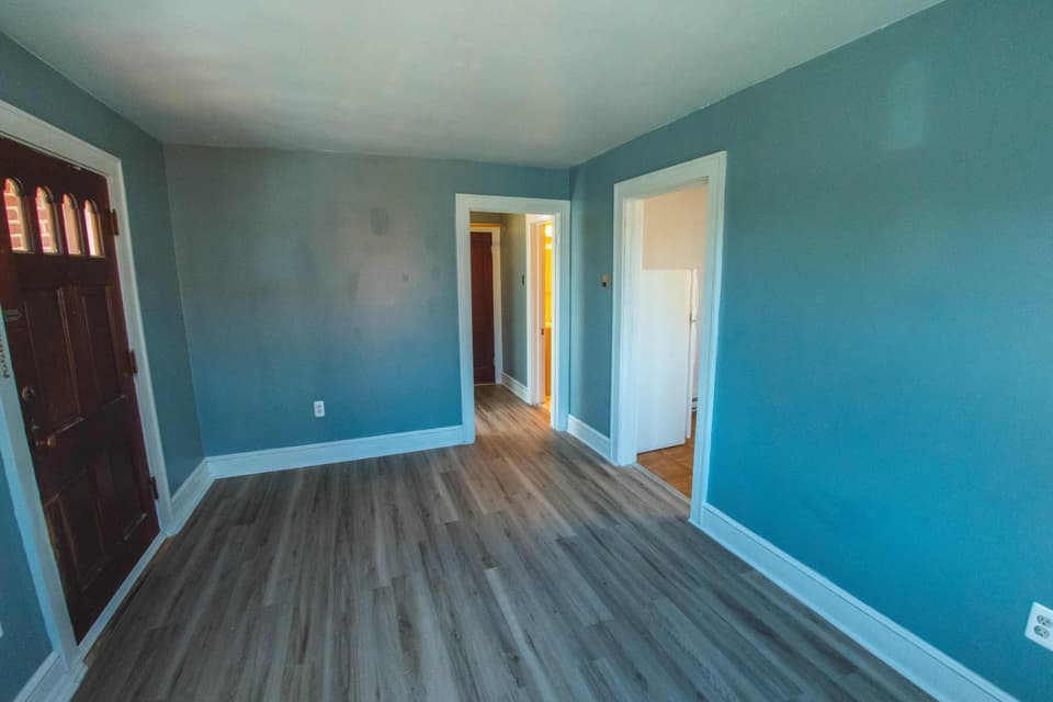 411 W Main St, photo 29 of 37