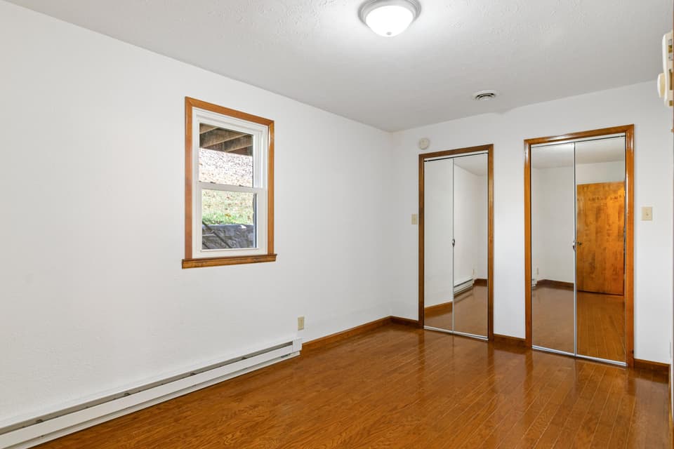 4550 Wayside Drive, photo 12 of 40