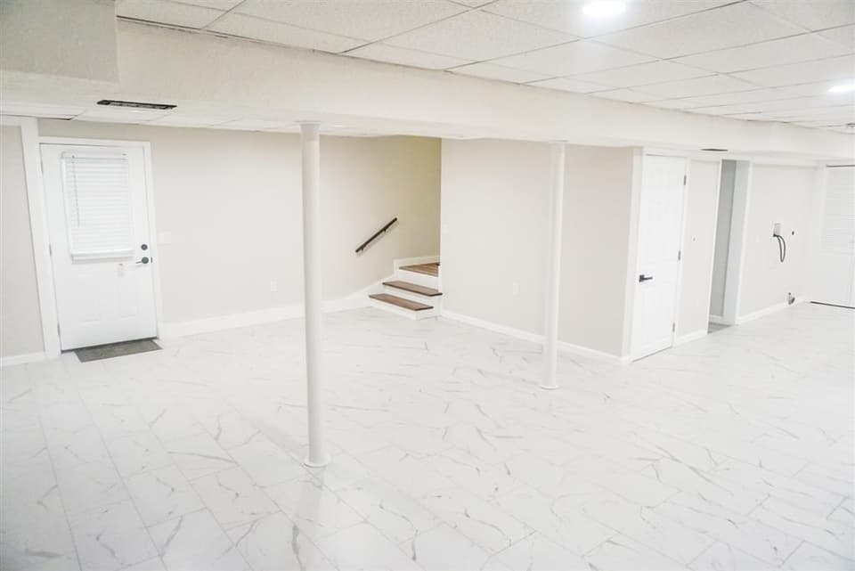 455 Stone Street, photo 27 of 36