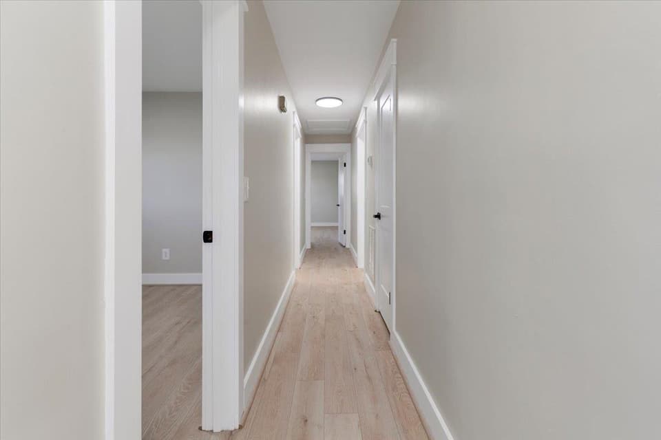 855 Mountain View Drive, photo 24 of 40