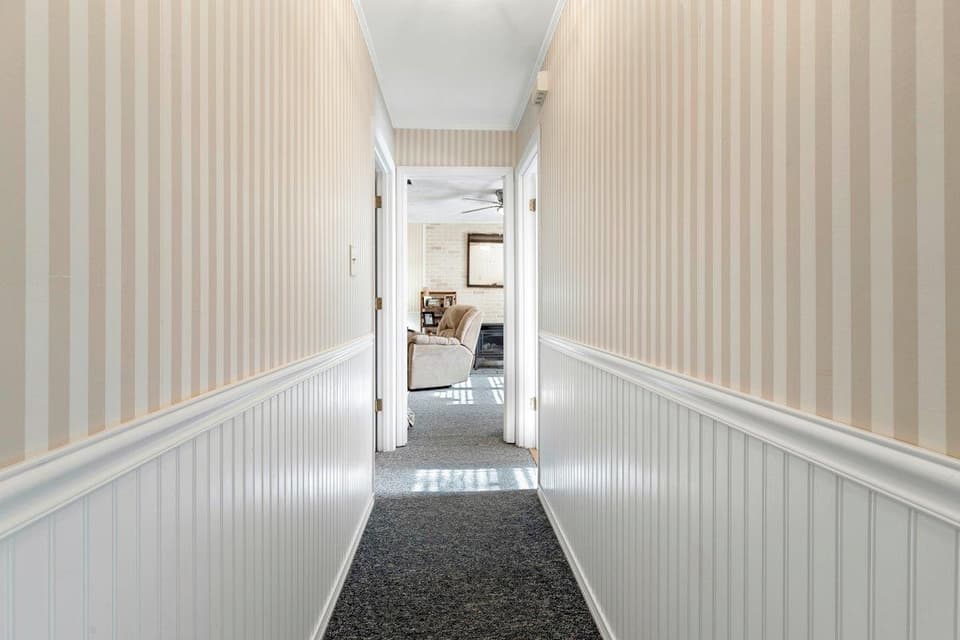 125 Edgewood Drive, photo 25 of 35