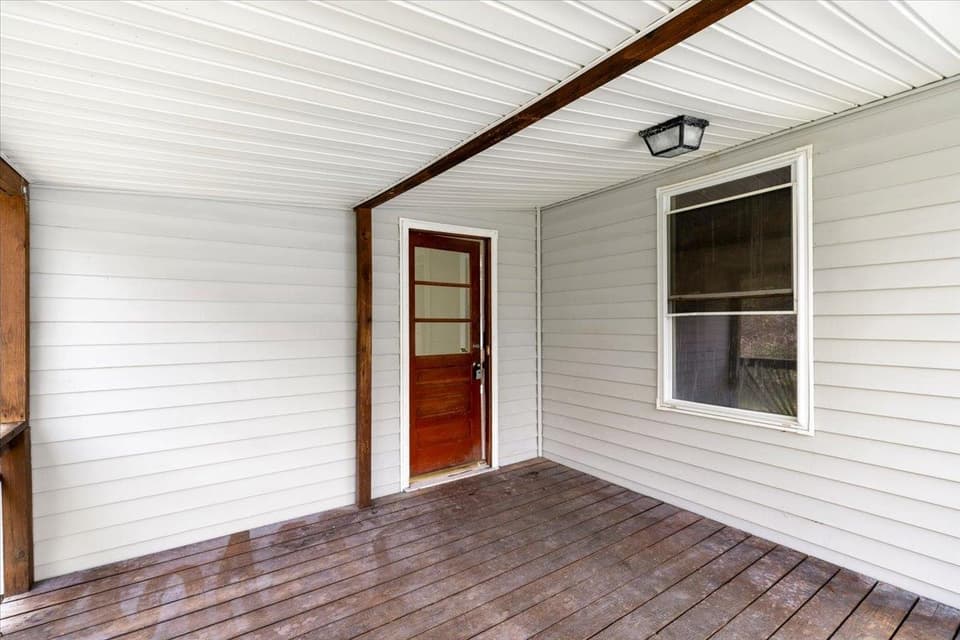 1033 Walton Road, photo 7 of 37