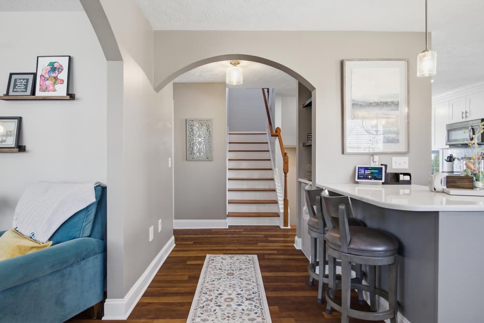 265 Robert Street, photo 5 of 40