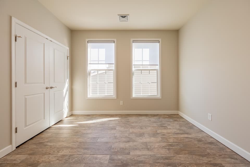 510 Dewdrop Lane, photo 13 of 40