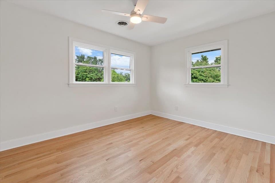 950 McHenry Avenue, photo 26 of 40