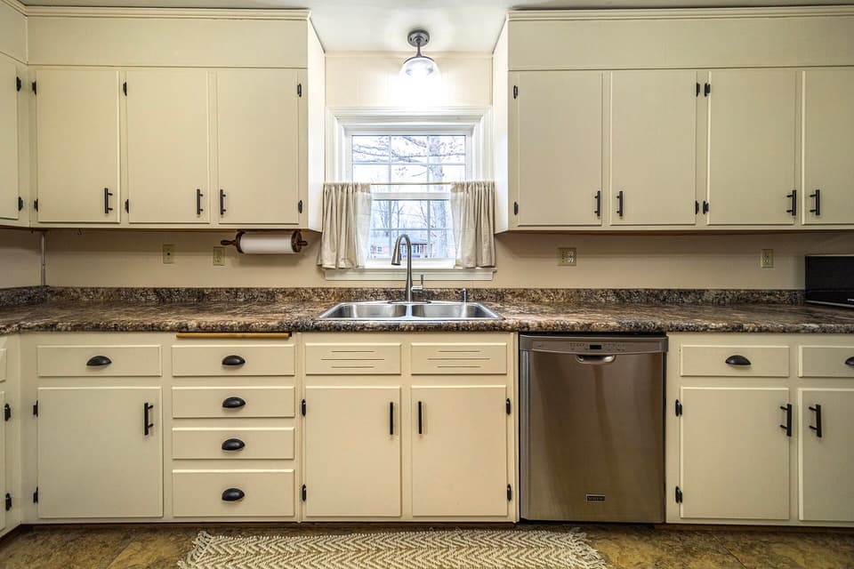 495 Dogwood Ln, photo 12 of 38