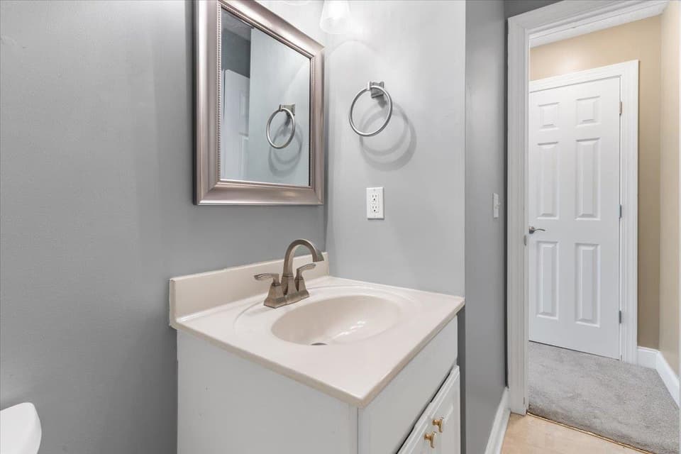 300 Willow Oak Drive, photo 15 of 40