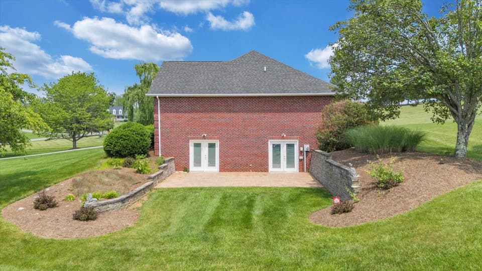 2055 Lake Vista Drive, photo 19 of 40
