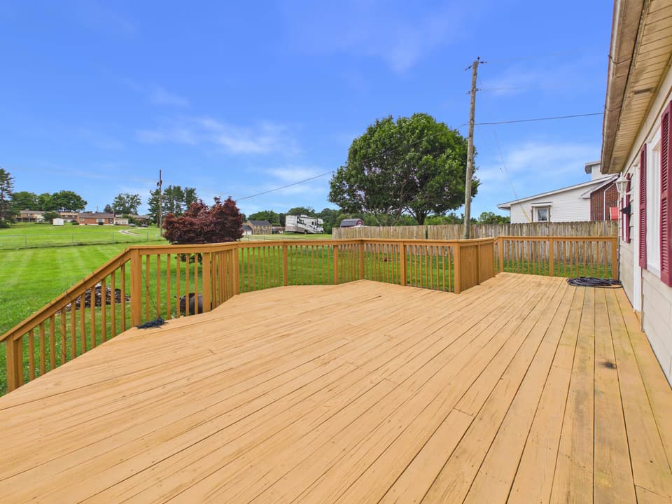 195 Church Street, photo 13 of 40