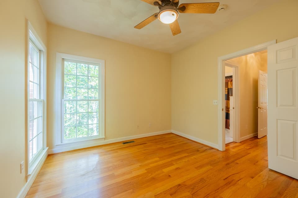 2075 Lubna Drive, photo 33 of 40