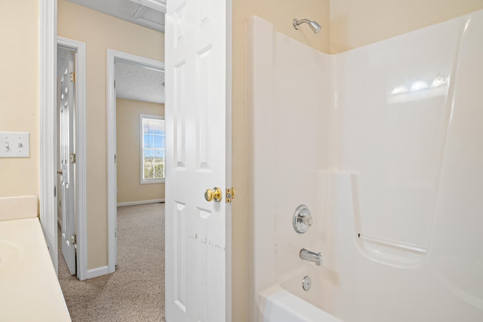 400 Wimmer Street, photo 27 of 33