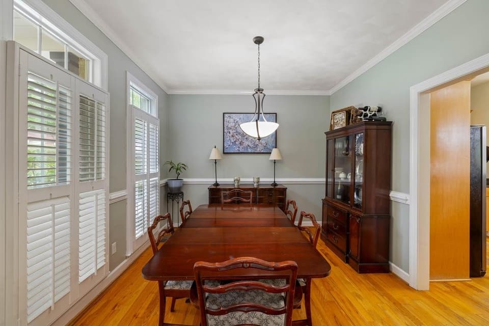 2050 Lubna Drive, photo 15 of 40
