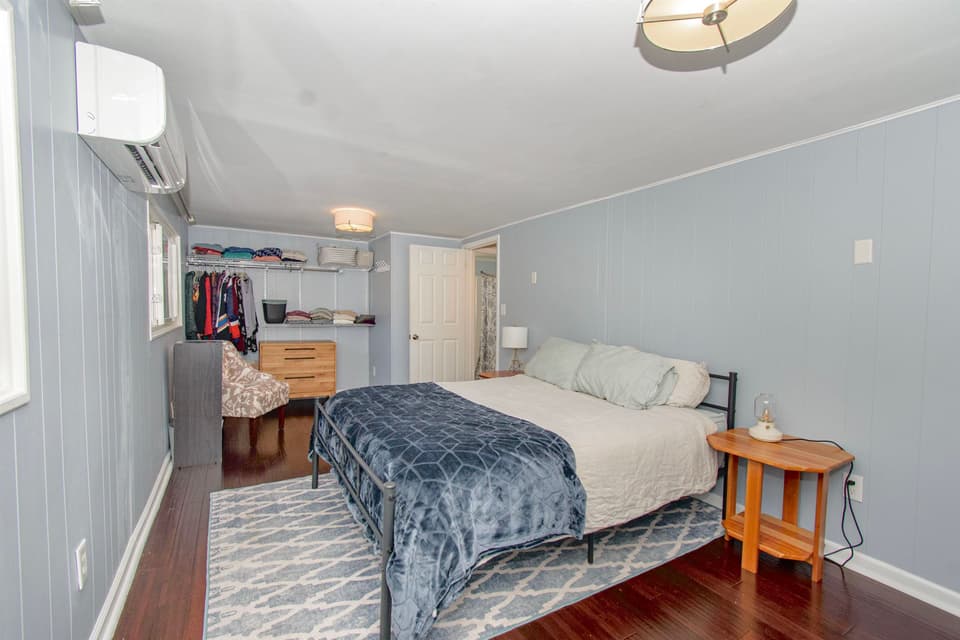410 Miller Street SE, photo 24 of 40
