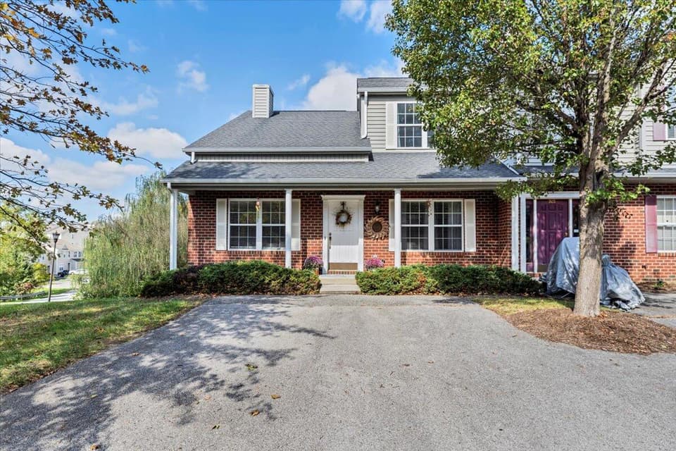 935 Oak Tree Boulevard, photo 31 of 32