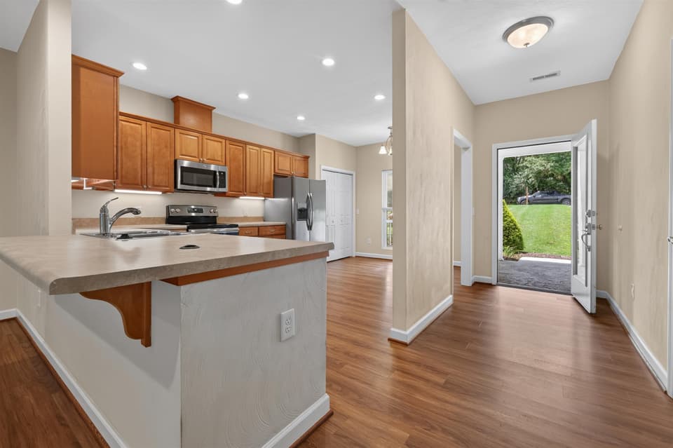 163 Walters Drive, photo 10 of 40