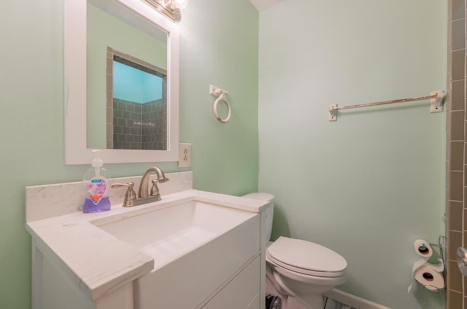 1265 Chestnut Drive, photo 13 of 40