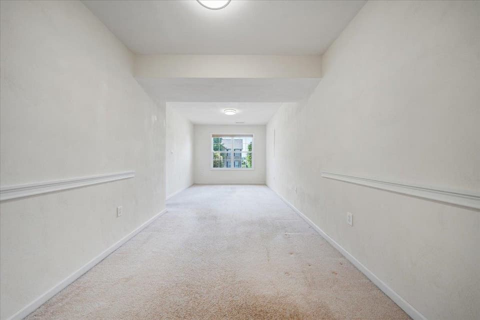 100 Wistaria Drive, photo 22 of 36