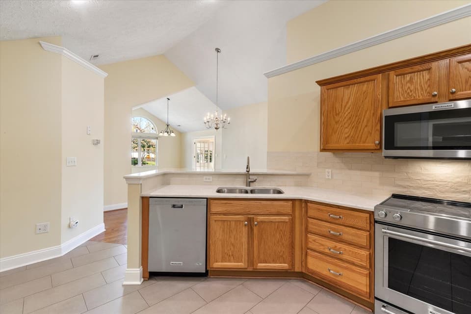 227 Patriot Way Unit 63, photo 15 of 40