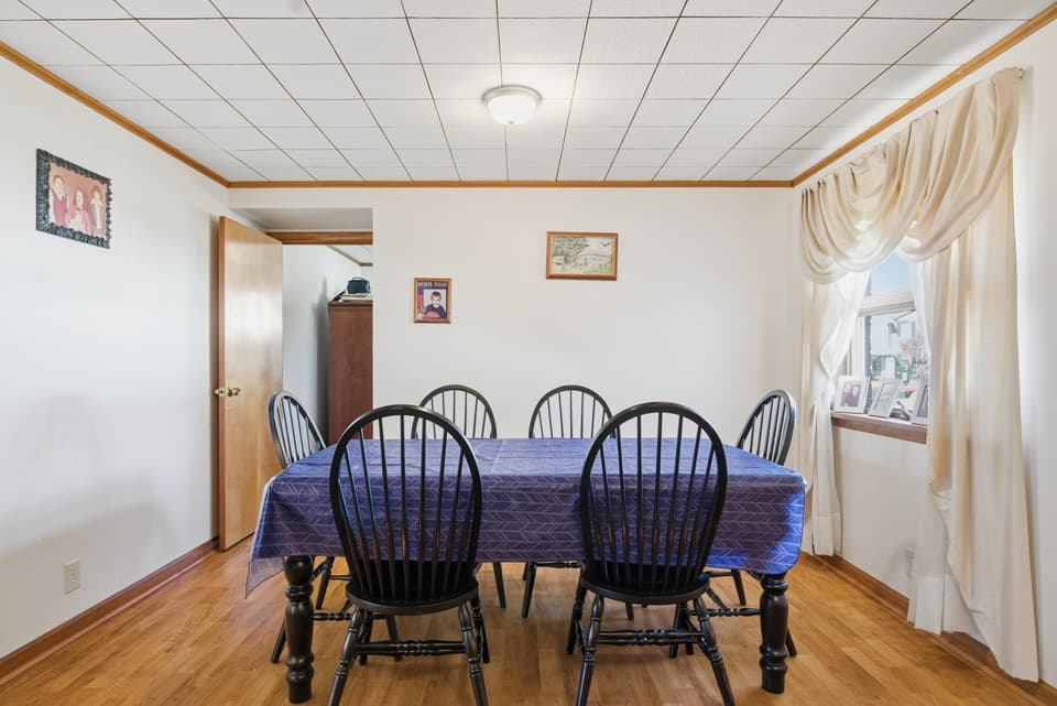 380 Clearview Drive, photo 14 of 40