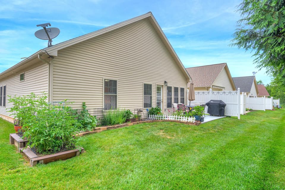 175 Melody Drive, photo 5 of 40