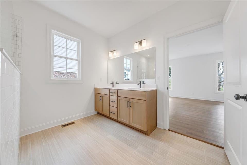 1027 Round Meadow Drive, photo 27 of 40
