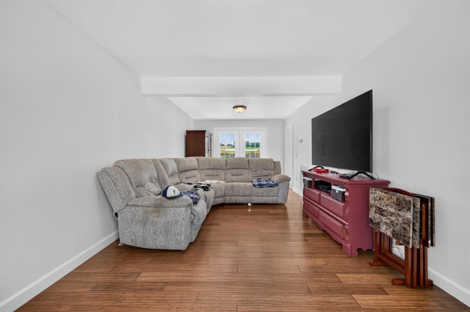 230 Chelsea Loop, photo 7 of 40