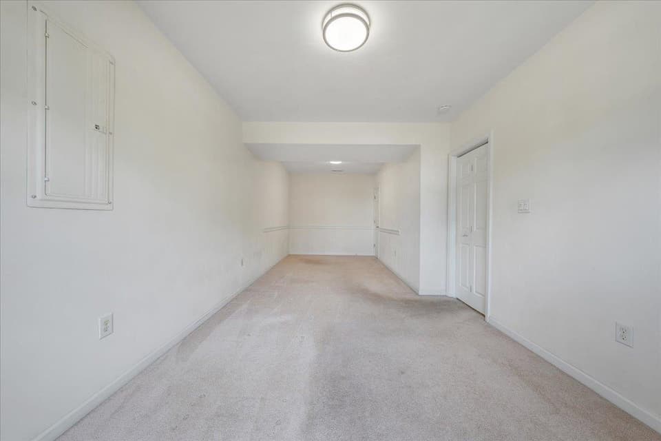100 Wistaria Drive, photo 25 of 36