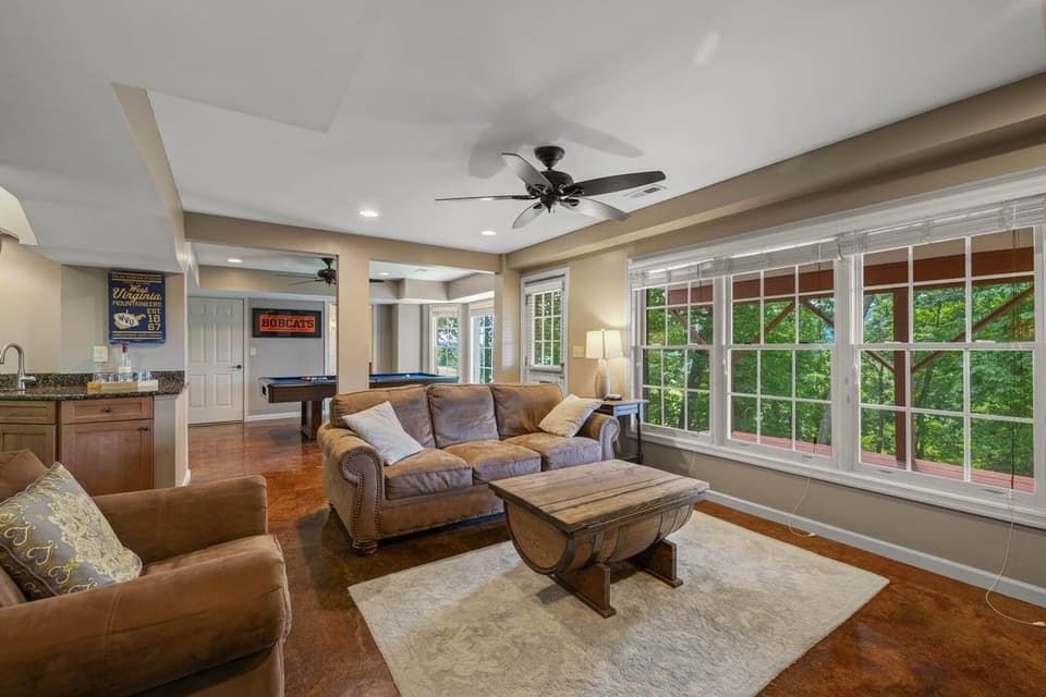 2050 Lubna Drive, photo 29 of 40