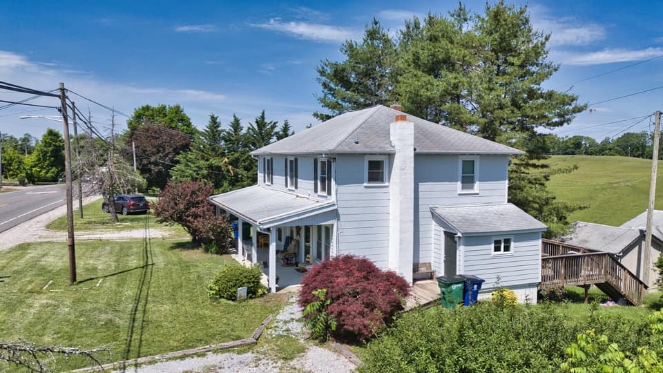 3920 Roanoke Street, photo 12 of 14