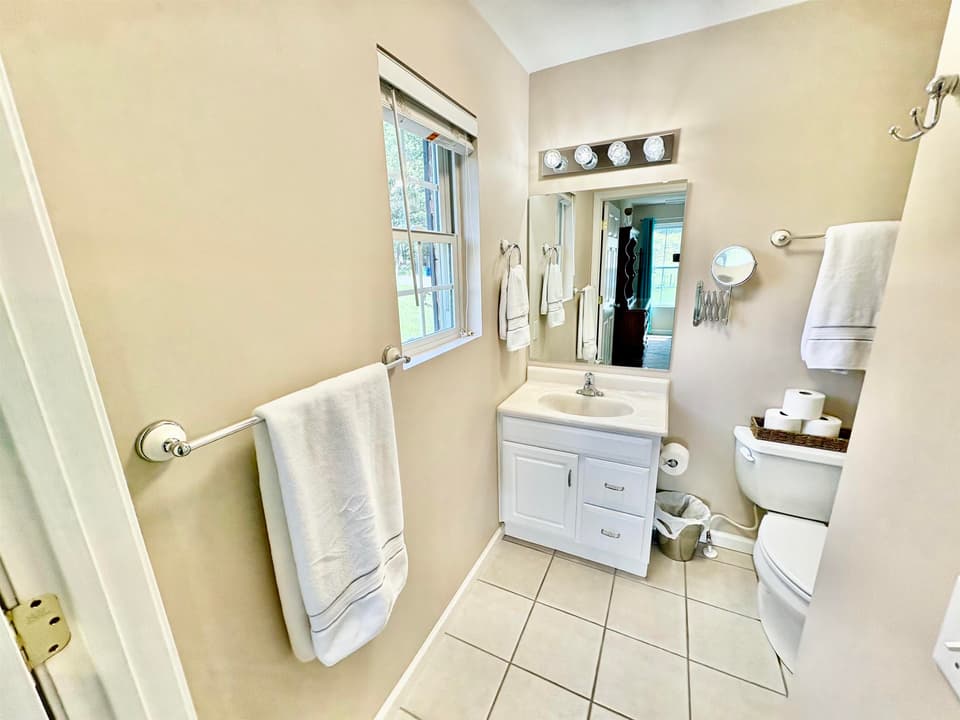 2355 Giles Drive SE, photo 27 of 40