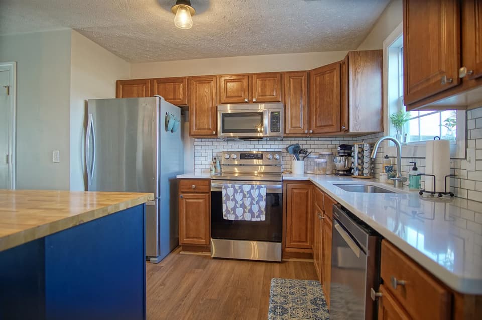 375 Oak Tree Boulevard, photo 15 of 34